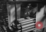 Standbild Yank Magazin Pacific Theater, 1945, aus Sekunde 12 historischem Filmmaterial Videoclip 65675076520