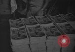Standbild Yank Magazin Pacific Theater, 1945, aus Sekunde 9 historischem Filmmaterial Videoclip 65675076521