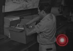 Standbild Yank Magazin Pacific Theater, 1945, aus Sekunde 16 historischem Filmmaterial Videoclip 65675076521