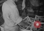Standbild Yank Magazin Pacific Theater, 1945, aus Sekunde 28 historischem Filmmaterial Videoclip 65675076521