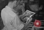 Standbild Yank Magazin Pacific Theater, 1945, aus Sekunde 29 historischem Filmmaterial Videoclip 65675076521