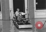 Standbild Schäden aus Überschwemmungen Cincinnati Ohio USA, 1933, aus Sekunde 62 historischem Filmmaterial Videoclip 65675076529