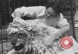 Immagine di Melvin Koontz Los Angeles California USA, 1933, secondo 17 filmato di repertorio 65675076531