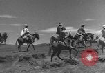 Immagine di Fuga degli stranieri Ad Addis Abeba in Etiopia, 1935, secondo 10 filmato di repertorio 65675076534