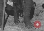 Immagine di Fuga degli stranieri Ad Addis Abeba in Etiopia, 1935, secondo 45 filmato di repertorio 65675076534