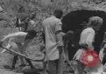 Immagine di Fuga degli stranieri Ad Addis Abeba in Etiopia, 1935, secondo 55 filmato di repertorio 65675076534