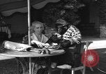 Immagine di Uno scimpanzé Los Angeles California USA, 1935, secondo 5 filmato di repertorio 65675076535