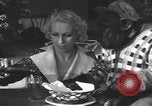 Immagine di Uno scimpanzé Los Angeles California USA, 1935, secondo 17 filmato di repertorio 65675076535