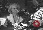 Immagine di Uno scimpanzé Los Angeles California USA, 1935, secondo 23 filmato di repertorio 65675076535