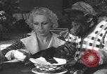 Immagine di Uno scimpanzé Los Angeles California USA, 1935, secondo 24 filmato di repertorio 65675076535