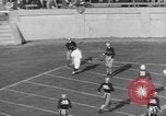 Immagine di Partita di calcio New Haven Connecticut USA, 1935, secondo 15 filmato di repertorio 65675076537