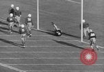 Immagine di Partita di calcio New Haven Connecticut USA, 1935, secondo 42 filmato di repertorio 65675076537