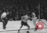 Immagine di Golden torneo di guanti New York United States USA, 1960, secondo 15 filmato di repertorio 65675076544