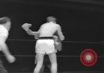 Immagine di Golden torneo di guanti New York United States USA, 1960, secondo 26 filmato di repertorio 65675076544