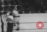 Immagine di Golden torneo di guanti New York United States USA, 1960, secondo 37 filmato di repertorio 65675076544