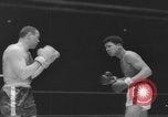 Immagine di Golden torneo di guanti New York United States USA, 1960, secondo 45 filmato di repertorio 65675076544