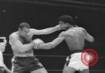 Immagine di Golden torneo di guanti New York United States USA, 1960, secondo 46 filmato di repertorio 65675076544