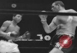 Immagine di Golden torneo di guanti New York United States USA, 1960, secondo 51 filmato di repertorio 65675076544