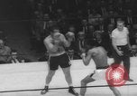 Immagine di Golden torneo di guanti New York United States USA, 1960, secondo 55 filmato di repertorio 65675076544