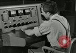 Immagine di Industria televisiva United States USA, 1950, secondo 45 filmato di repertorio 65675076546