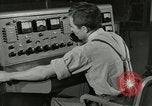 Immagine di Industria televisiva United States USA, 1950, secondo 46 filmato di repertorio 65675076546