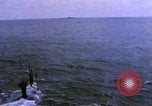 Standbild Live Fire Torpedo test Pazifik, 1966, aus Sekunde 25 historischem Filmmaterial Videoclip 65675076556