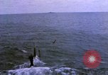 Standbild Live Fire Torpedo test Pazifik, 1966, aus Sekunde 35 historischem Filmmaterial Videoclip 65675076556