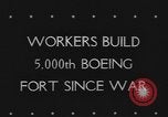Standbild Boeing plant in Zweiten Weltkrieg Seattle Washington USA, 1944, aus Sekunde 4 historischem Filmmaterial Videoclip 65675076569