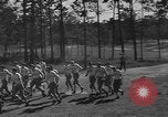 Standbild Frauen Marines Erholung in Camp Lejeune in Zweiten Weltkrieg North Carolina United States USA, 1944, aus Sekunde 10 historischem Filmmaterial Videoclip 65675076576