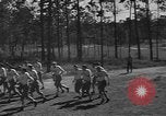 Standbild Frauen Marines Erholung in Camp Lejeune in Zweiten Weltkrieg North Carolina United States USA, 1944, aus Sekunde 11 historischem Filmmaterial Videoclip 65675076576
