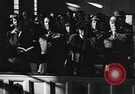 Immagine di Donne Marines in chiesa United States USA, 1944, secondo 18 filmato di repertorio 65675076577