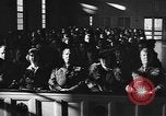 Immagine di Donne Marines in chiesa United States USA, 1944, secondo 27 filmato di repertorio 65675076577