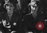 Immagine di Donne Marines in chiesa United States USA, 1944, secondo 32 filmato di repertorio 65675076577