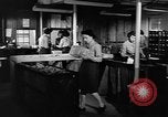 Immagine di Marine Corps womens riserva nella seconda guerra mondiale United States USA, 1944, secondo 6 filmato di repertorio 65675076579