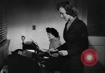 Immagine di Marine Corps womens riserva nella seconda guerra mondiale United States USA, 1944, secondo 33 filmato di repertorio 65675076579
