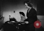 Immagine di Marine Corps womens riserva nella seconda guerra mondiale United States USA, 1944, secondo 34 filmato di repertorio 65675076579