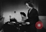 Immagine di Marine Corps womens riserva nella seconda guerra mondiale United States USA, 1944, secondo 35 filmato di repertorio 65675076579