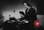 Immagine di Marine Corps womens riserva nella seconda guerra mondiale United States USA, 1944, secondo 36 filmato di repertorio 65675076579