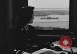 Immagine di Stati Uniti Guardia costiera donne della Riserva Oceano Pacifico, 1943, secondo 6 filmato di repertorio 65675076581