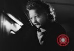 Immagine di Stati Uniti Guardia costiera donne della Riserva Oceano Pacifico, 1943, secondo 21 filmato di repertorio 65675076581