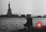 Standbild United States Coast Guards Frauen Reserve United States USA, 1943, aus Sekunde 18 historischem Filmmaterial Videoclip 65675076582