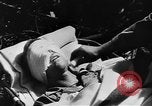 Immagine di Donna Esercito unità mediche United States USA, 1944, secondo 27 filmato di repertorio 65675076584