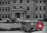 Immagine di Donna Esercito unità mediche United States USA, 1944, secondo 35 filmato di repertorio 65675076584
