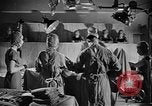 Immagine di Donna Esercito unità mediche United States USA, 1944, secondo 36 filmato di repertorio 65675076584