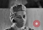 Immagine di Donna Esercito unità mediche United States USA, 1944, secondo 38 filmato di repertorio 65675076584