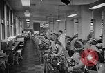 Immagine di Donna Esercito unità mediche United States USA, 1944, secondo 50 filmato di repertorio 65675076584