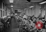 Immagine di Donna Esercito unità mediche United States USA, 1944, secondo 51 filmato di repertorio 65675076584