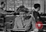 Immagine di Donna Esercito unità mediche United States USA, 1944, secondo 54 filmato di repertorio 65675076584