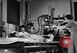 Immagine di Donna Esercito unità mediche United States USA, 1944, secondo 56 filmato di repertorio 65675076584