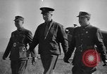 Standbild USA Offiziere China, 1944, aus Sekunde 11 historischem Filmmaterial Videoclip 65675076585